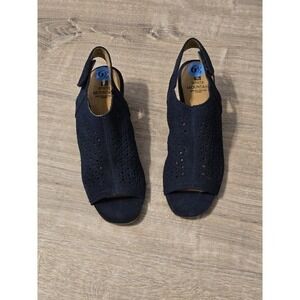 White Mountain Women's Navy Blue Chunky Heel‎ Slingback Suede Sandals Size 6.5